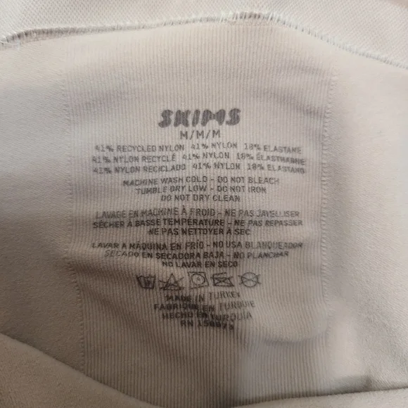 SKIMS Tan Shapewear Leggings Strong Support New Size M - Picture 10 of 14